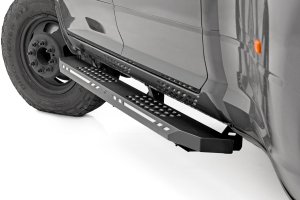 Ram 3500 Running Boards - Rough Country - AC2 - Amber/White - '10-'25 Ram 3500 Running Boards - Rough Country - AC2 - Amber/White - '10-'25